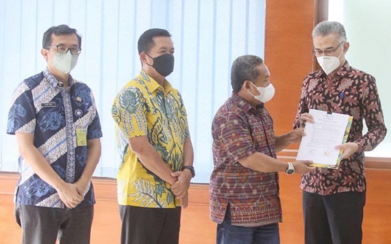  Lantik Dewas Perumda BPR, Yana Sentil Soal Fungsi Layani Masyarakat Bukan Korporat