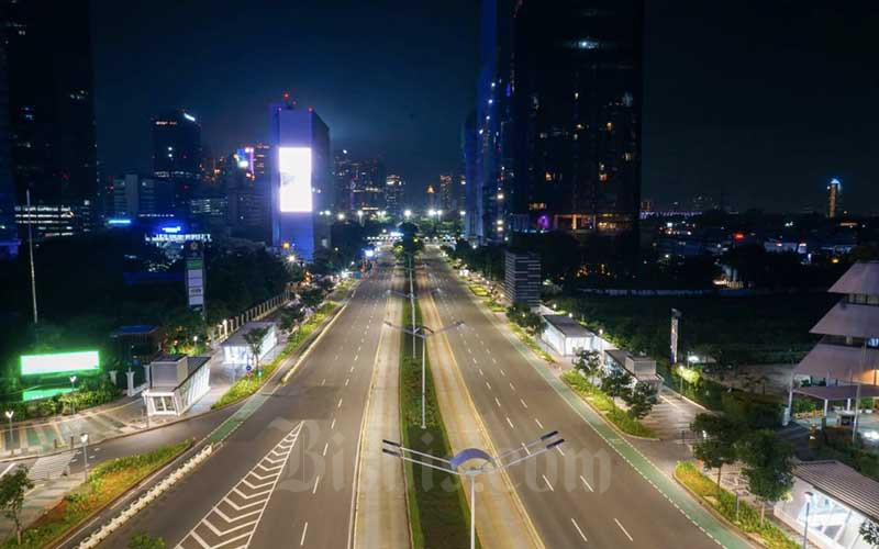  Sunyinya Jalanan Ibu Kota Saat Malam Pergantian Tahun