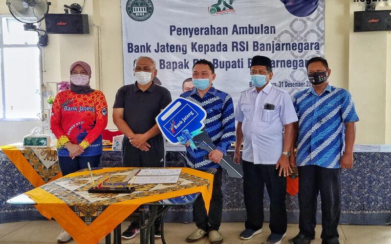  Bank Jateng Kirim Bantuan Ambulans Untuk RSI Banjarnegara