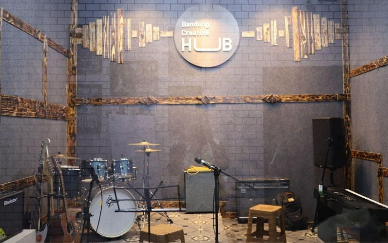  Pemkot Bandung Sediakan Studio Musik Gratis di Bandung Creative Hub