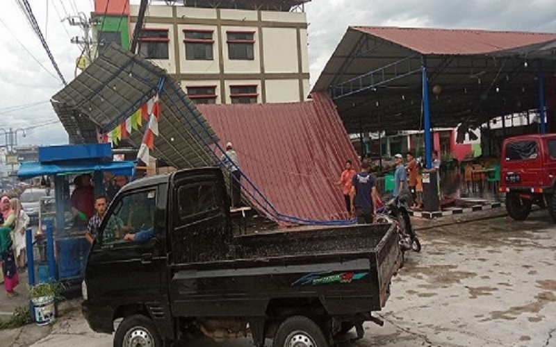  Angin Kencang Landa Aceh Tenggara, 49 Rumah Warga Rusak Berat