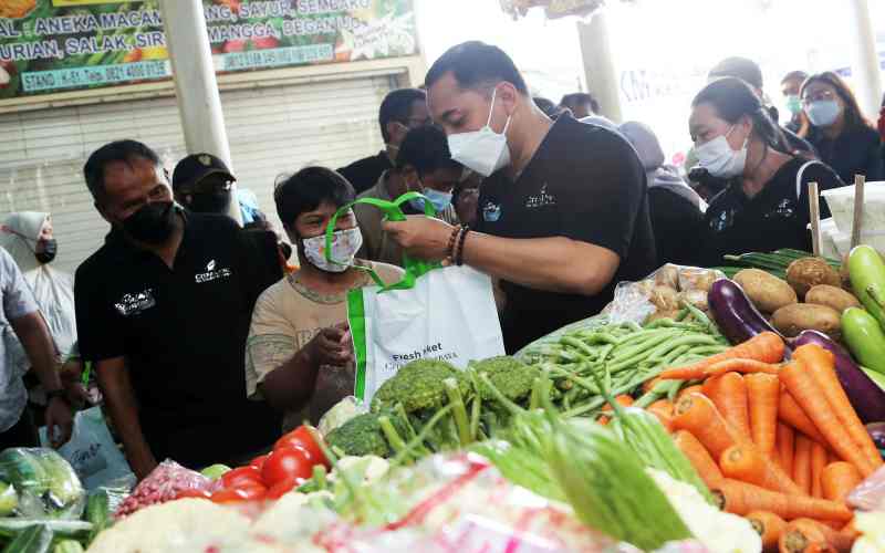 Ada 5 Pasar di Surabaya Bakal Bebas Kantong Plastik