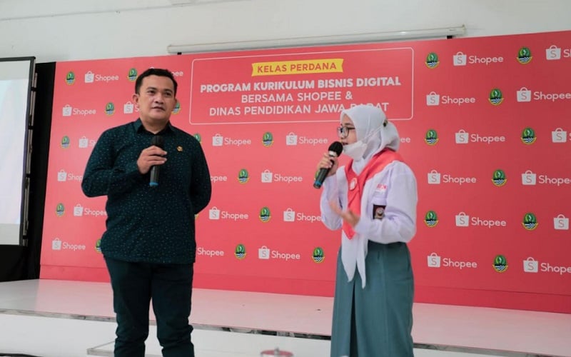  Jabar Mulai Buka Kelas Perdana Kurikulum Digital