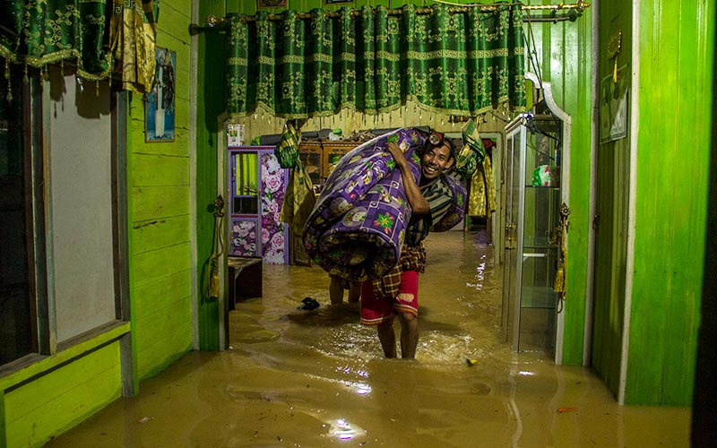  Sungai Pengaron Meluap, 12 Desa di Kecamatan Pengaron Kalimantan Selatan Terendam Banjir