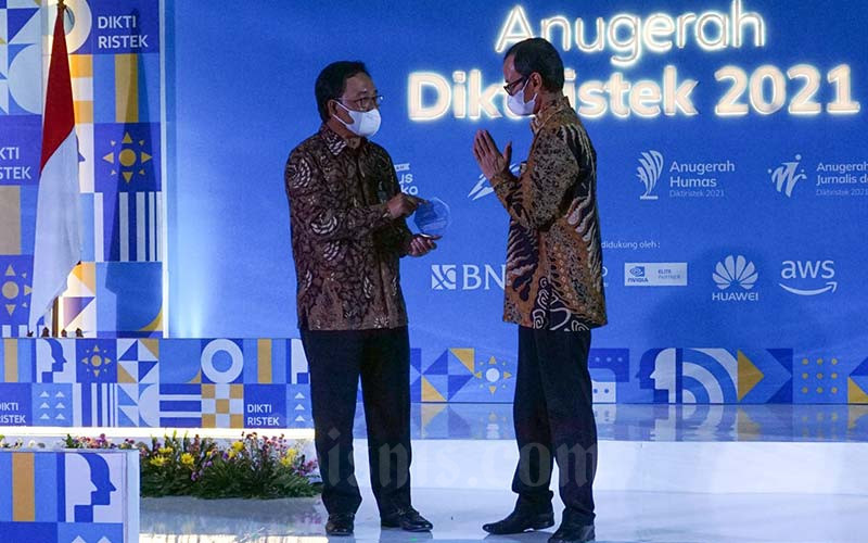  BNI Raih Anugerah Mitra Kemdikbud Ristek