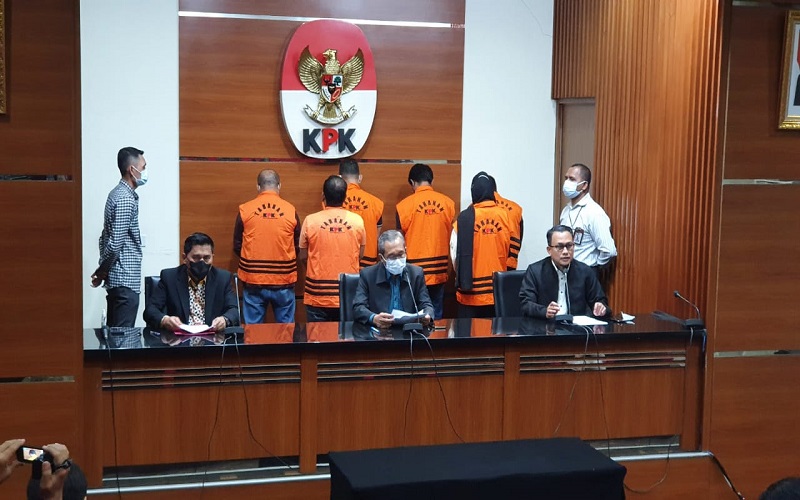 Konferensi pers penetapan tersangka kasus suap, Abdul Gafur Mas'ud, Bupati Penajam Paser Utara, Kalimantan Timur (Kaltim)/Bisnis - Jaffry Prabu Prakoso