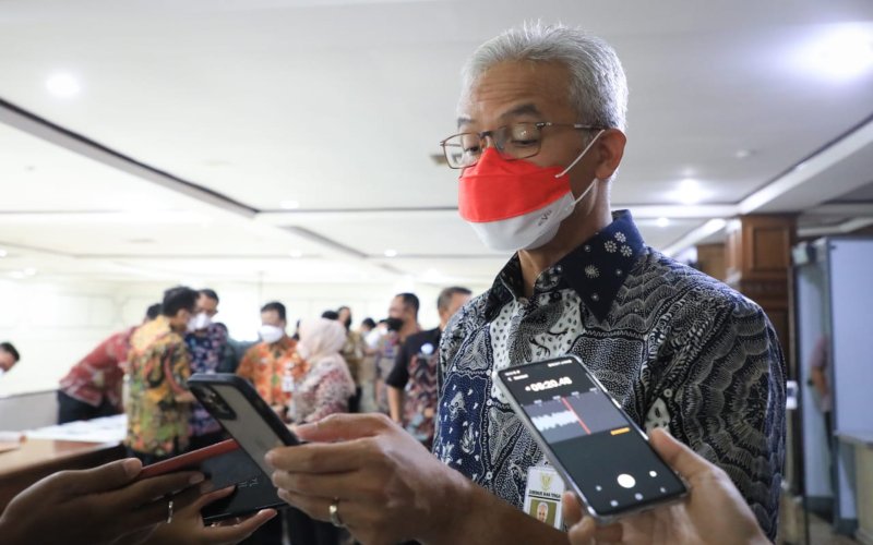  Ganjar Sebut 4.350 Dosis Vaksin di Jateng Kedaluwarsa