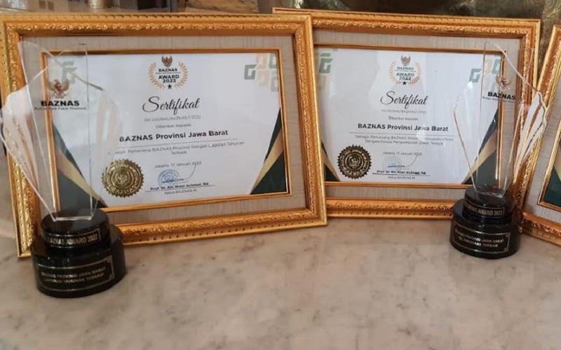  Ridwan Kamil Sabet 4 Penghargaan di Baznas Award 2022