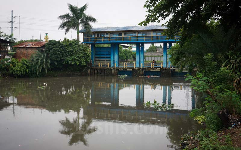  Status Pintu Air Pulogadung Meningkat Menjadi Siaga 3