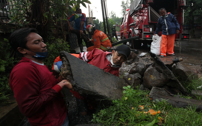  Surabaya Siapkan Personel Hadapi Ancaman Banjir