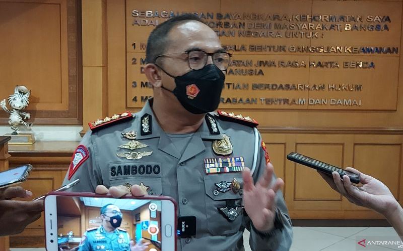  Polda Metro Jaya Bantah Keluarkan Plat Dinas Polisi untuk Arteria Dahlan