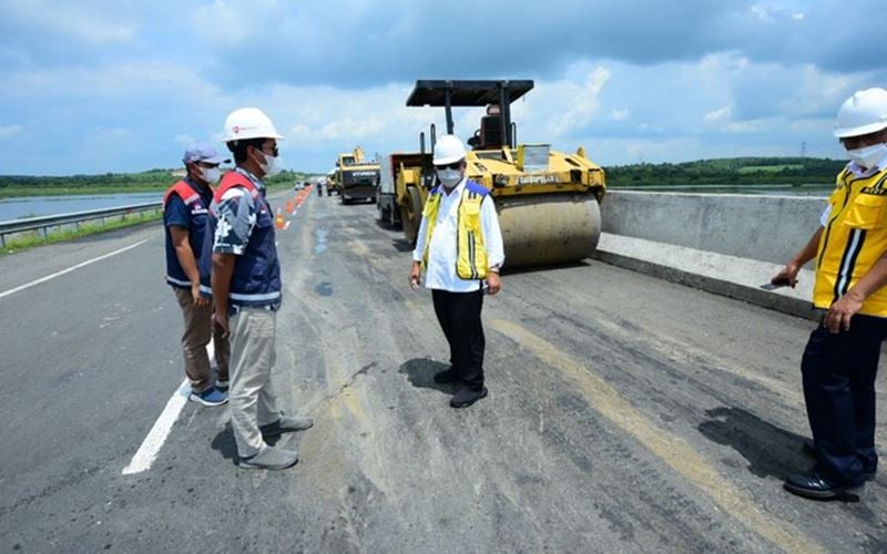 Menteri PUPR Minta Perbaikan Jalan Tol Trans Sumatra yang Rusak di Percepat