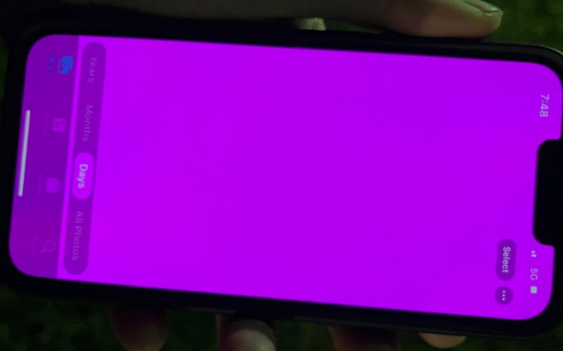  Pengguna iPhone 13 Keluhkan Pink Screen, Apa Itu?