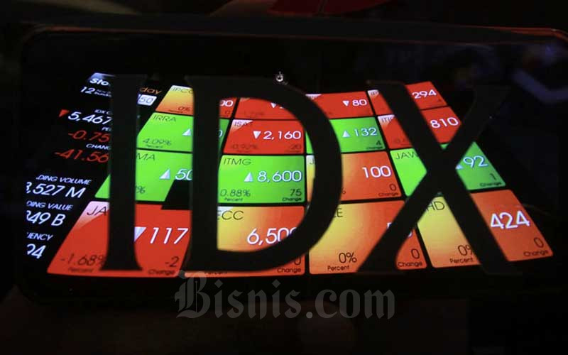 Layar pergerakan Indeks Harga Saham Gabungan (IHSG) di Bursa Efek Indonesia (BEI), Jakarta, Kamis (12/11/2020). Bisnis/Himawan L Nugraha