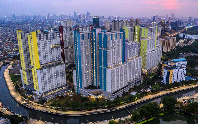 Foto udara suasana Rumah Sakit Darurat Covid-19 (RSDC) Wisma Atlet di Kemayoran, Jakarta, Jumat (14/1/2022). ANTARA FOTO/Muhammad Adimaja