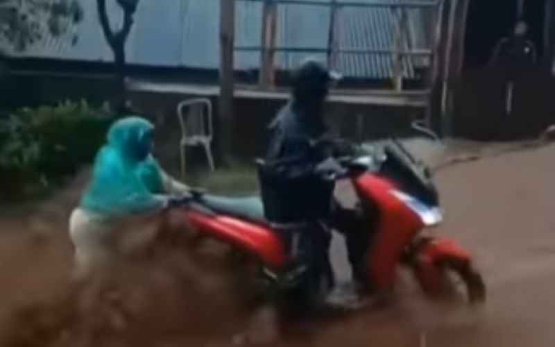  Banjir Bandang Melanda Dieng, Wisatawan Diminta Waspada