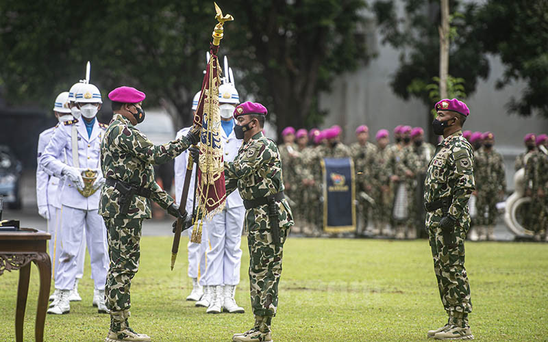  Sertijab Komandan Korps Marinir