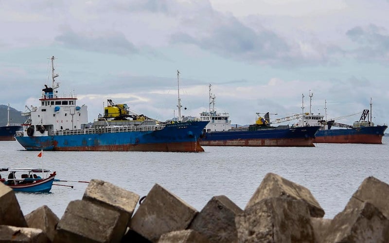  Aktivitas Pelayaran di Pelabuhan Teluk Bayur Padang Meningkat Tajam Sepanjang 2021