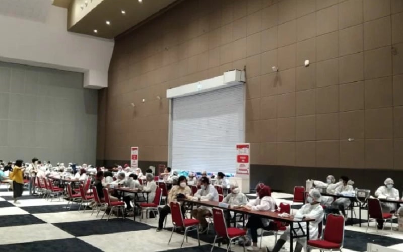  Vaksinasi Covid-19 Dosis Dua di Jakarta Capai 100,1 Persen