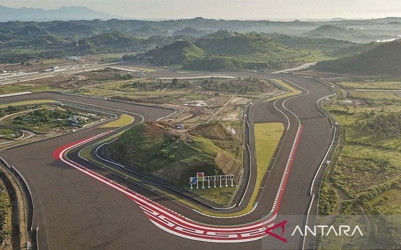  Astaga! Sirkuit MotoGP Mandalika Berlumpur di Tes Pramusim Hari Kedua