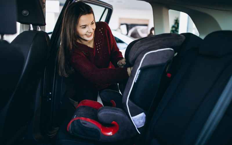  Fuji Dikritik karena Cara Pangku Gala, Ini Pentingnya Gunakan Car Seat Anak