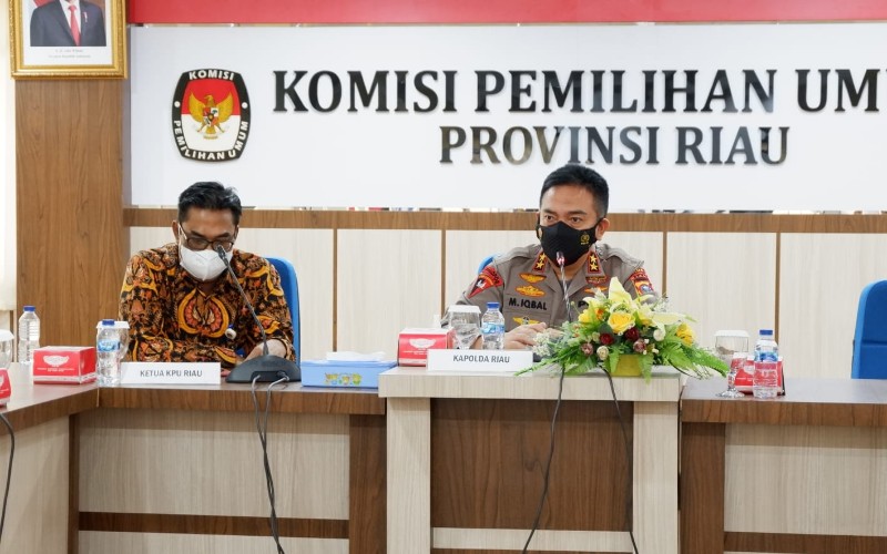  Sambangi KPU Riau, Kapolda Bahas Persiapan Pemilu 2024