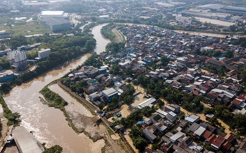  Ratusan Rumah di Bekasi Terendam Banjir Akibat Luapan Kali Bekasi