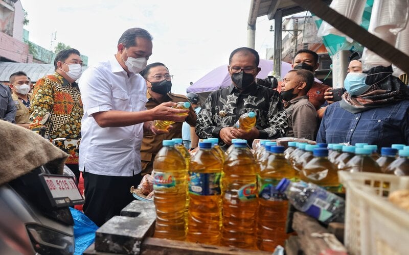  Minyak Goreng Premium Langka di Makassar, Curah Mulai Normal