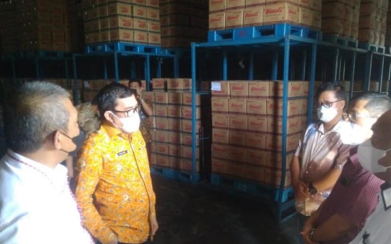  Satgas Pangan Sumut Temukan 1,1 Juta Kg Minyak Goreng Kemasan Menumpuk di Gudang