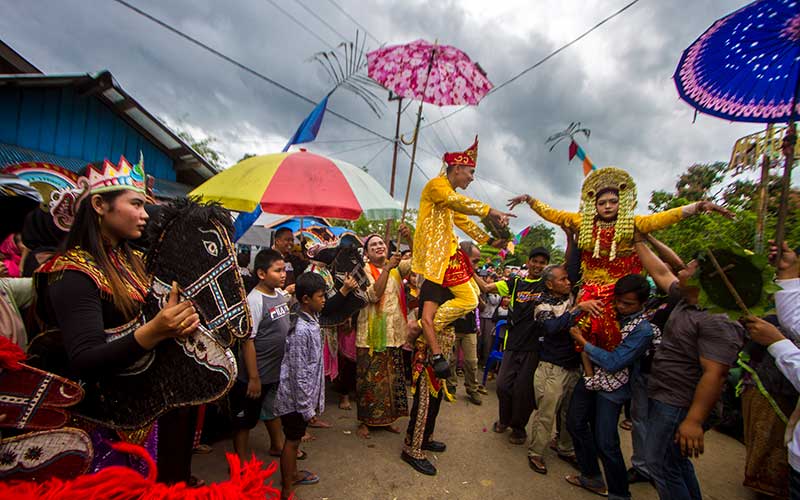  Tradisi Pengantin Banjar di Kalimantan Selatan Tampilkan Berbagai Macam Seni dan Budaya