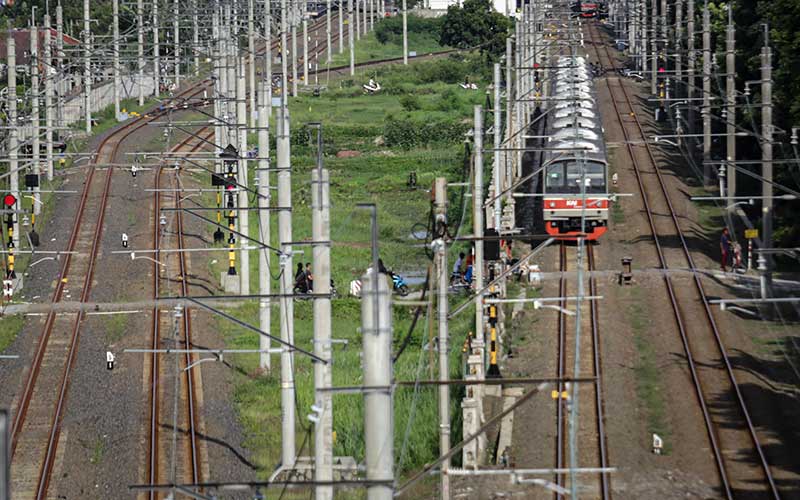  KRL Jatinegara-Bogor akan Pakai Rangkaian Kereta Lebih Panjang