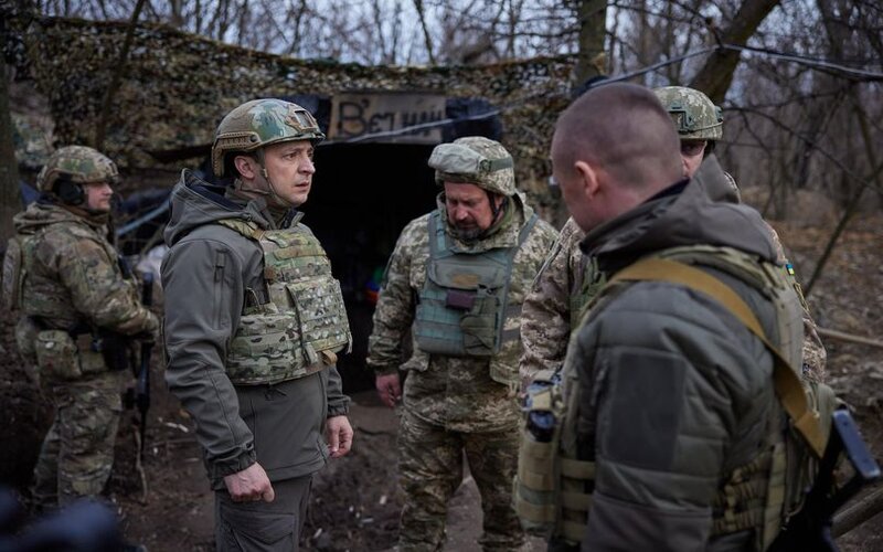  Lawan Rusia, Presiden Voldymyr Zelensky Dikabarkan Turun ke Medan Perang