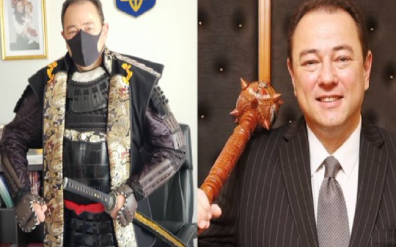  Perang Rusia Ukraina, Duta Besar Ukraina untuk Jepang Pakai Baju Samurai Galang Dukungan?