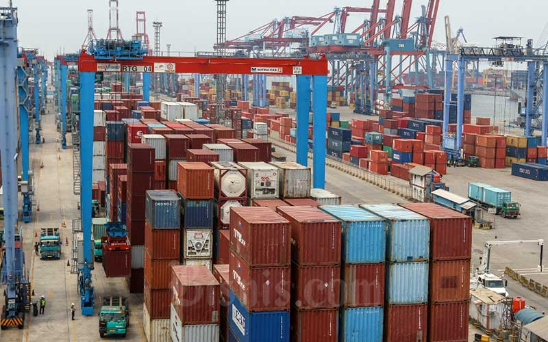 Pengapalan Perdana Pelabuhan Teluk Tapang Sumbar Ditandai Ekspor Bijih Besi ke China