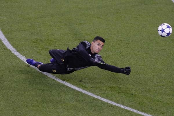  PSSI Targetkan Naturalisasi Kiper Sampdoria Emil Audero