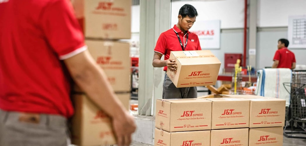  Adu Cepat Pertumbuhan Bisnis 4 Elite Jasa Kurir
