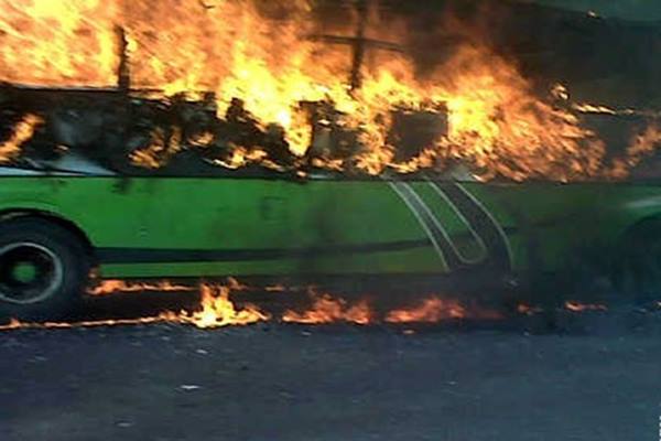 Ilustrasi bus terbakar/Antara