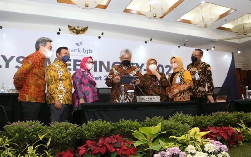  Bank BJB (BJBR) Siapkan Anak Usaha Syariah jadi Bank Digital 