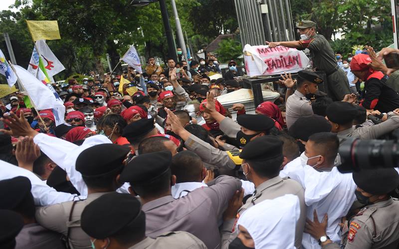  UMK Jateng Dinilai Cacat Hukum, Ini Pemicunya