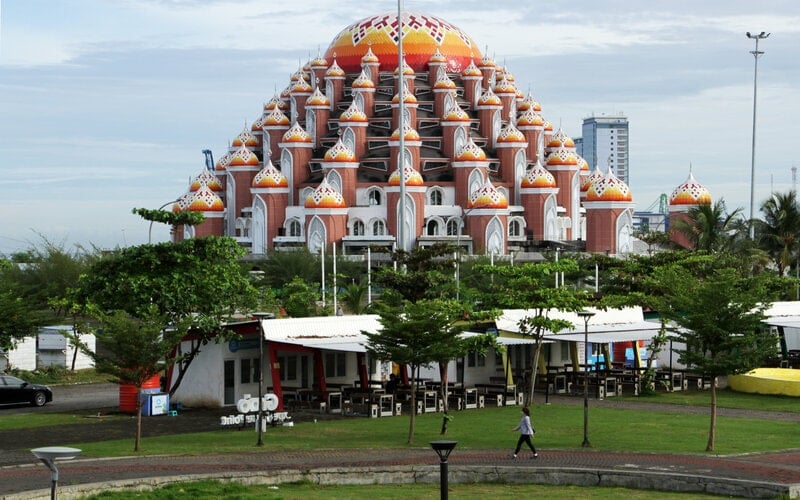  Makassar Poles Ulang Pusat Kuliner