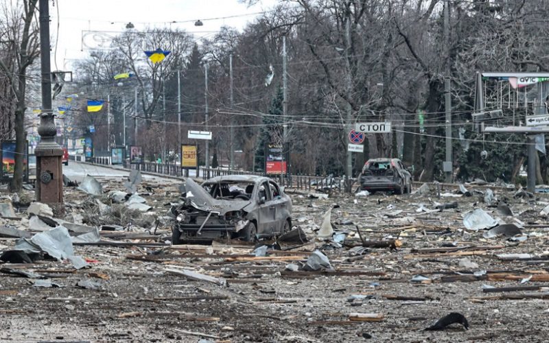 Situasi lingkungan yang hancur terkena rudal pasukan Ukraina di Kharkiv, Ukraina/The Moscow Times