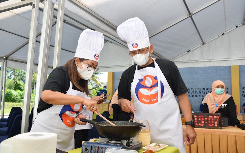  Tumbuhkan Jiwa Wirausaha dari Memasak, PIKA PKT Gelar Happy Cooking