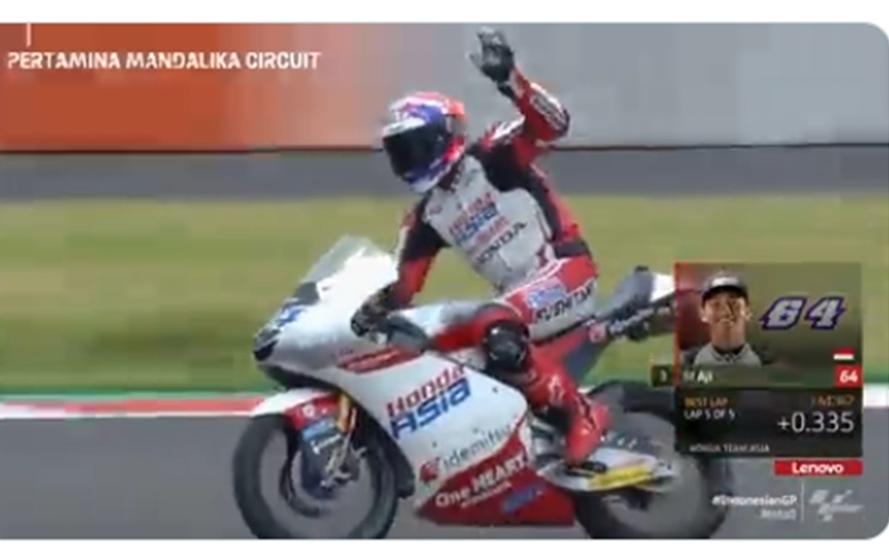 - Pebalap asal Indonesia yang berkiprah di Moto3 Mario Suryo Aji (Honda Asia Team) /Twitter