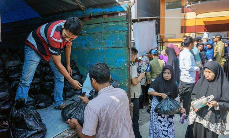  Astaga! Pasar Murah Pemprov DKI Tak Jual Minyak Goreng. Kok Bisa?