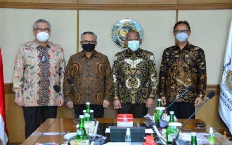  BPK: Pengawasan Sektor IKNB oleh OJK Masih Lemah