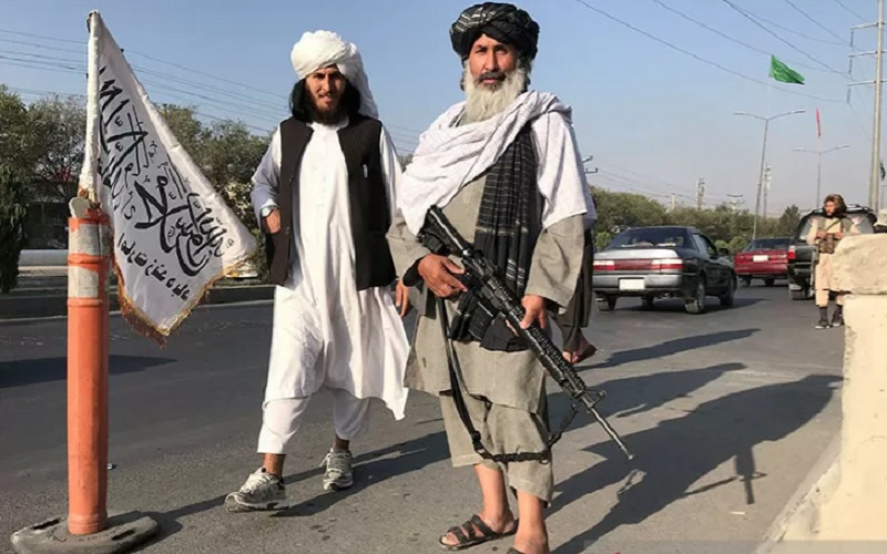 Taliban Ganti Bendera Nasional Afghanistan Menjadi Emirat Islam