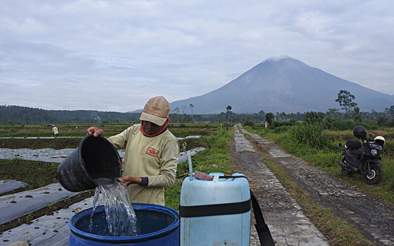  Gunung Semeru Mengalami Letusan 24 Kali