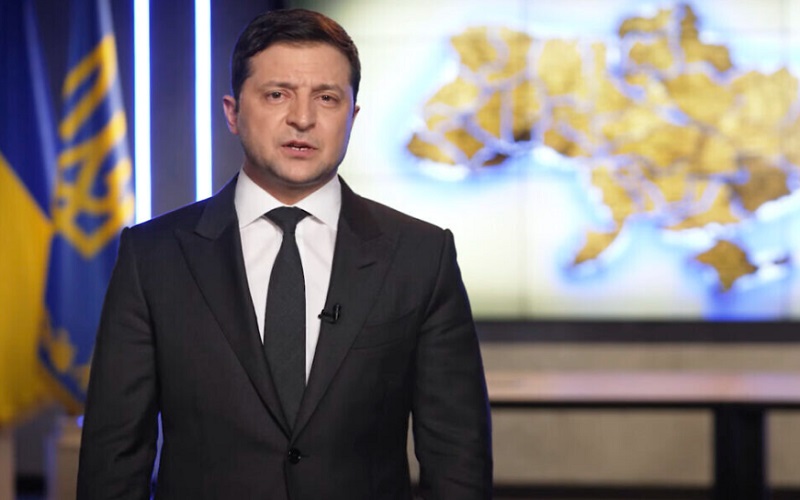 Rusia Peringatkan Medianya, Larang Tayangkan Wawancara Presiden Ukraina