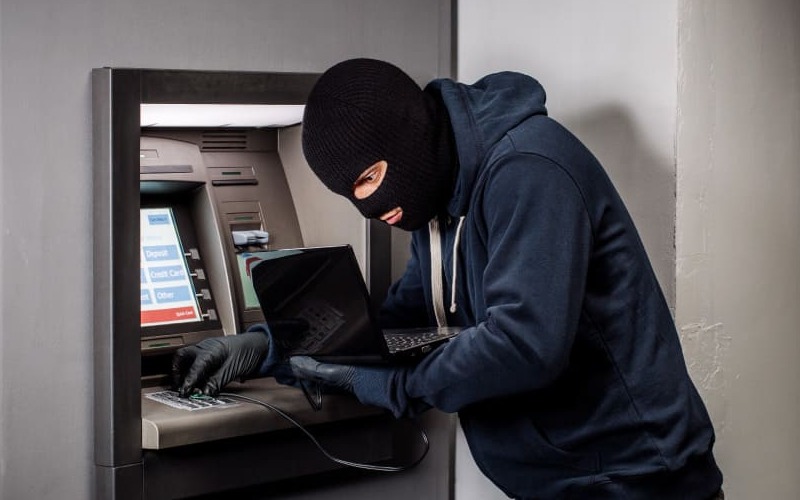 Waspada Pembobolan Kartu Debit, Ini Cara Menghindari Skimming ATM