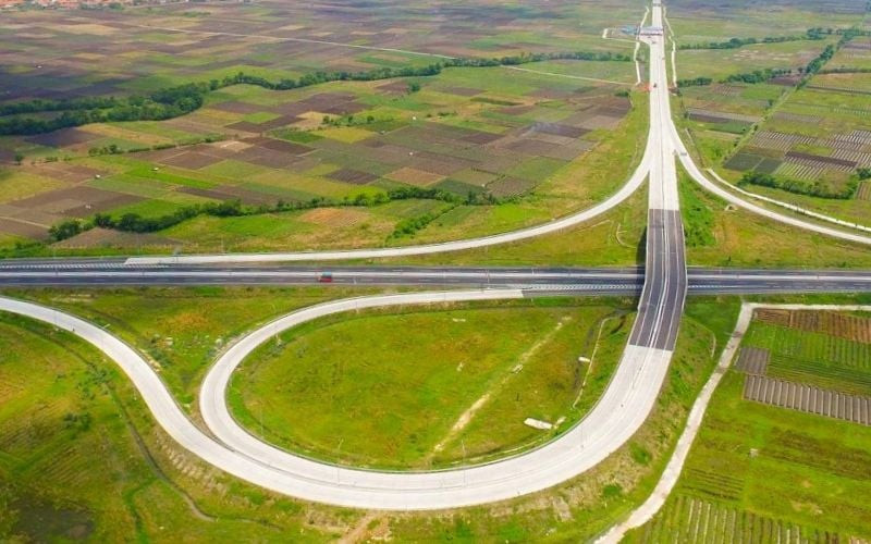  Membongkar Bisnis Jalan Tol BUMN Karya Melalui Privatisasi
